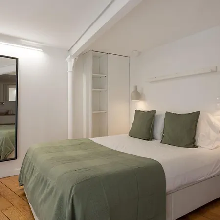 Arroios Loft Retreat Lisbon Mezzanine Apartment-2